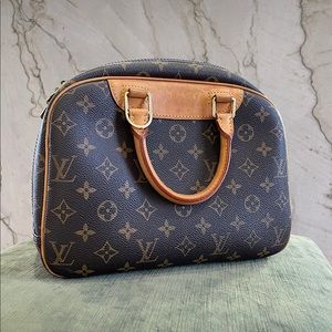 Authentic Louis Vuitton Monogram Canvas Trouville